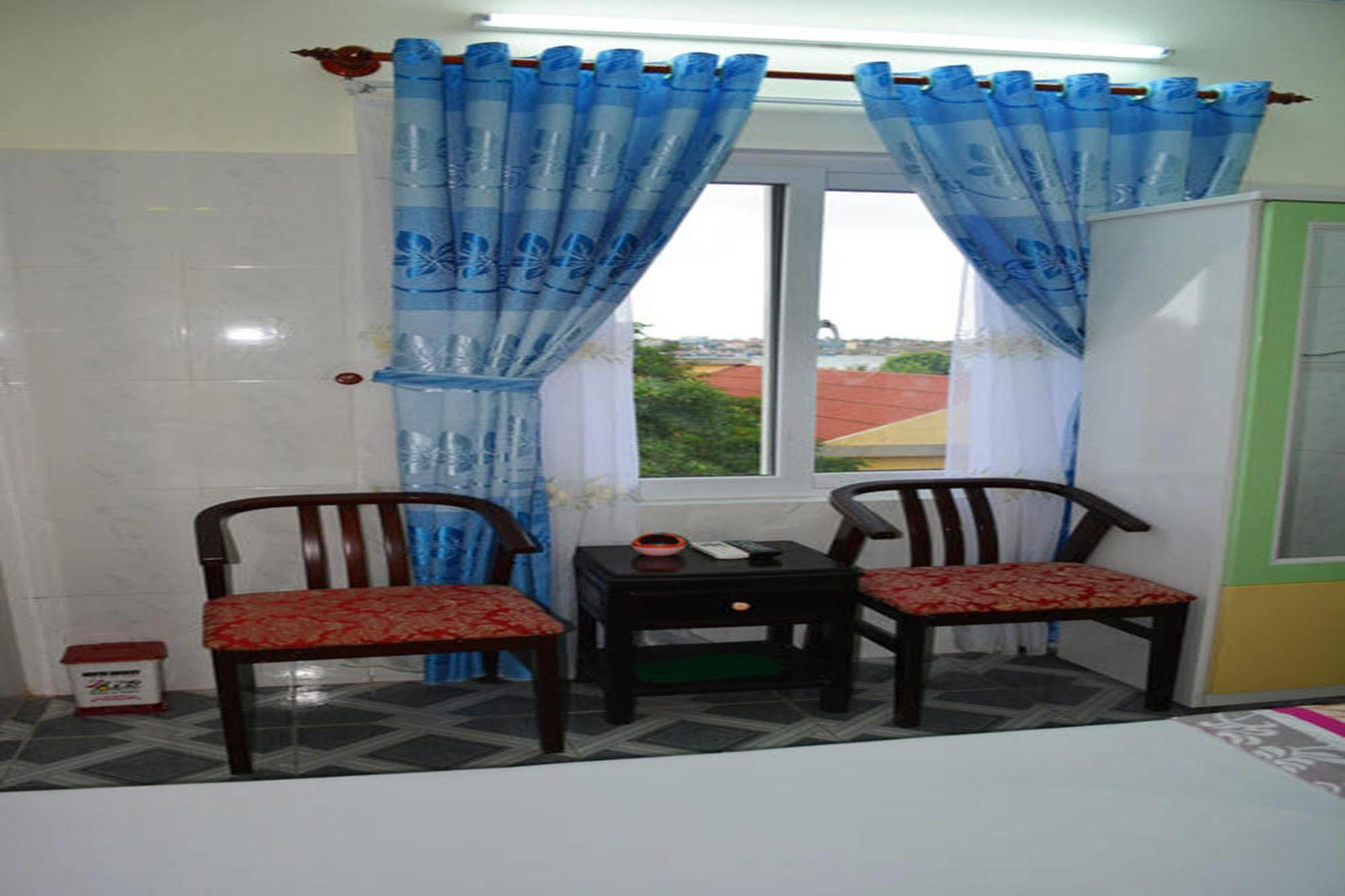 Anh Linh 1 Hotel Донгхой Экстерьер фото