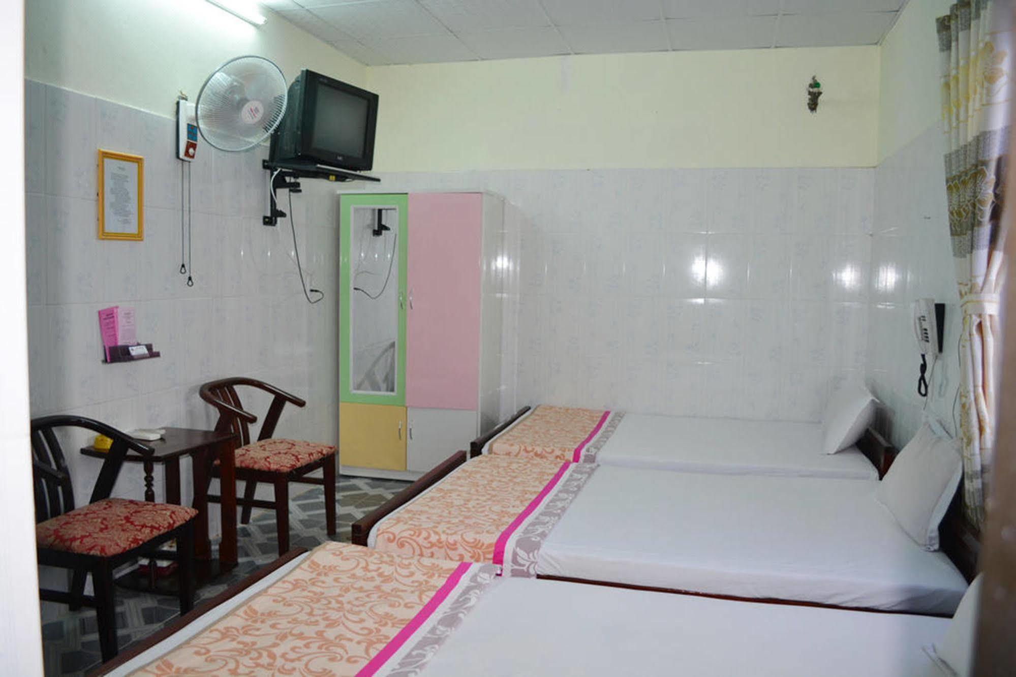 Anh Linh 1 Hotel Донгхой Экстерьер фото