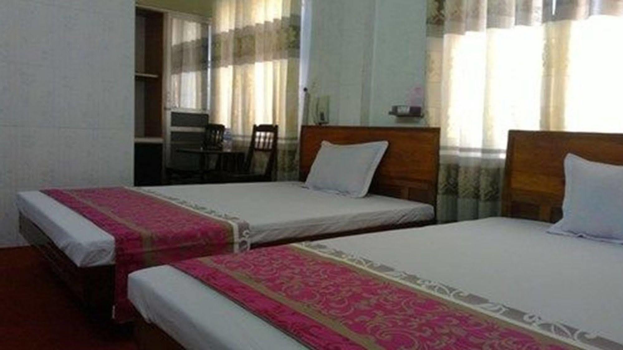 Anh Linh 1 Hotel Донгхой Экстерьер фото