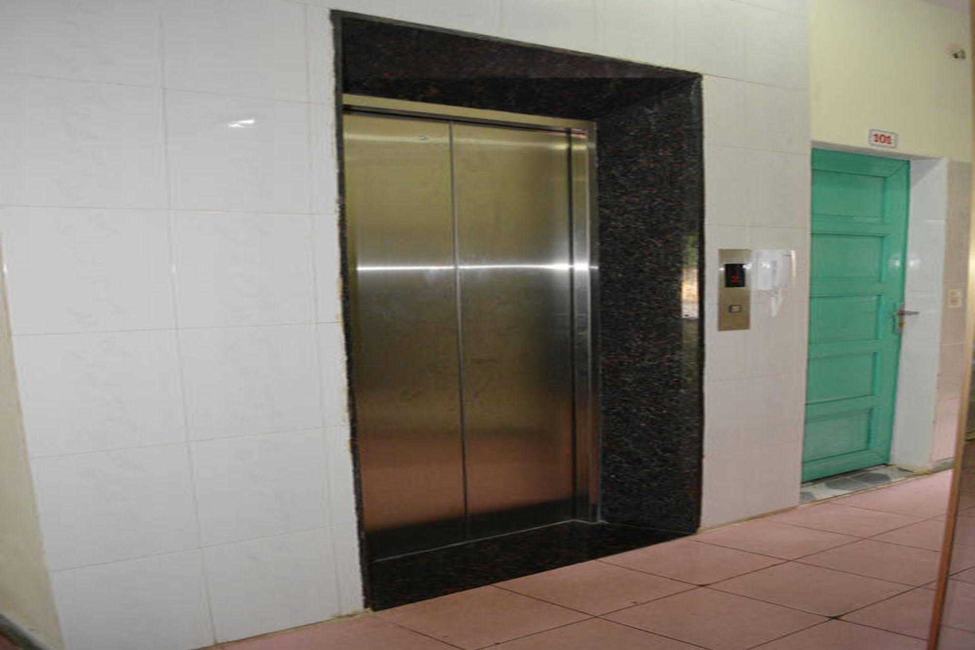Anh Linh 1 Hotel Донгхой Экстерьер фото