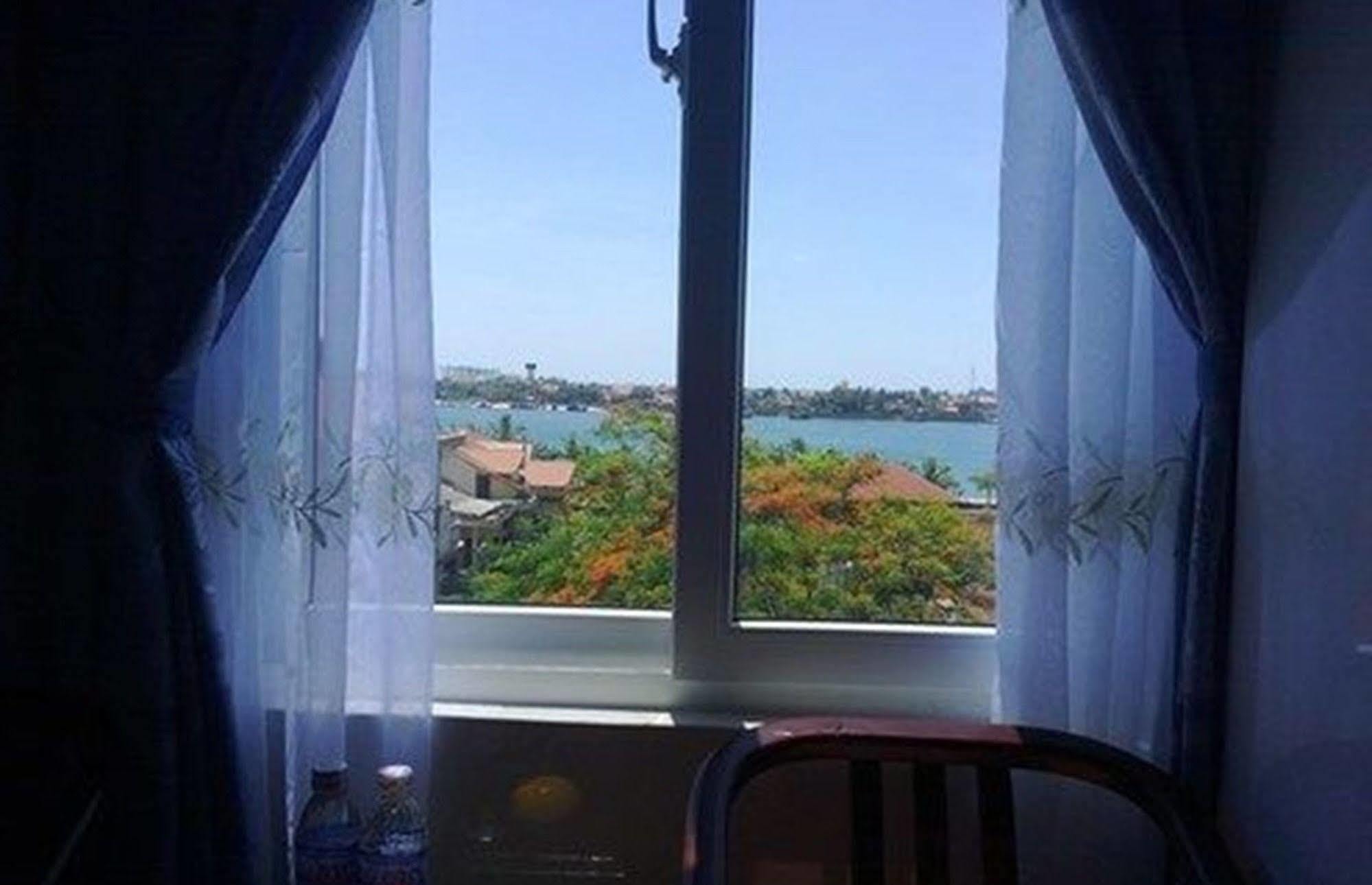 Anh Linh 1 Hotel Донгхой Экстерьер фото